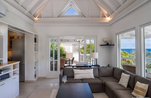 Flamands Villa | Art - 3-Bedroom ocean view villa near Flamands Beach
