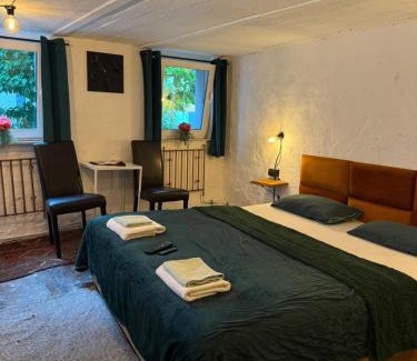 Menden Apartment | Art Boutique Budget Apartment im Hinterhof Menden Altstadt