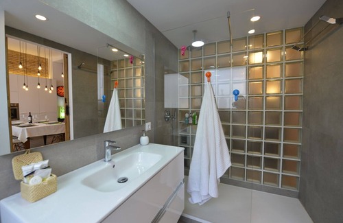 Extramurs Apartment | Art Deco Loft in the Heart of Valencia.