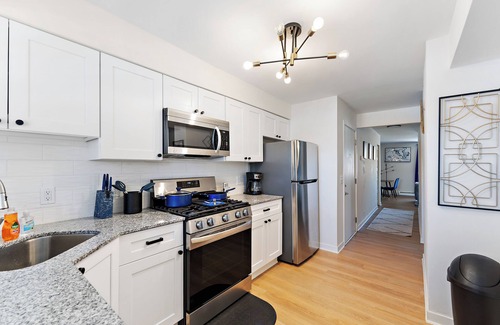 Northeast Minneapolis Arts District Apartment | Art, Eats, & Cozy Sheets in NE