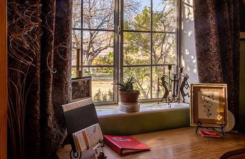 Julian Cottage | Art, hiking, relaxing under the stars in Julian/Anza Borregon