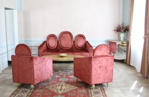 Tomasov Hotel | Art Hotel Kaštieľ