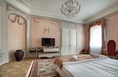 Tomasov Hotel | Art Hotel Kaštieľ