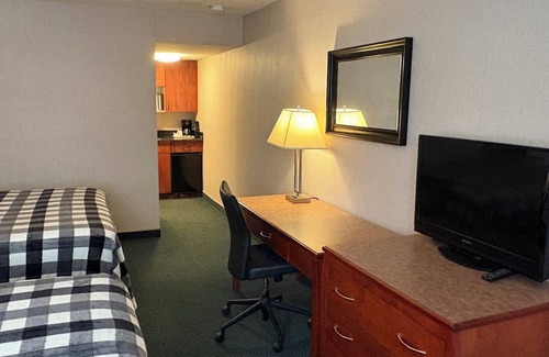Maple Ridge Hotel | art infiniti hotel