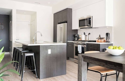Highland Condo | Art-Inspired Loft | Mountain View | Zuni Lofts