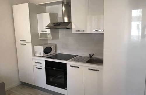 Lecco Apartment | Artdeco Luxury suite Pescarenico 2