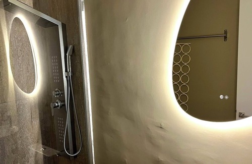Mets Apartment | Artemis Apartment, Olympian Zeus Apartments