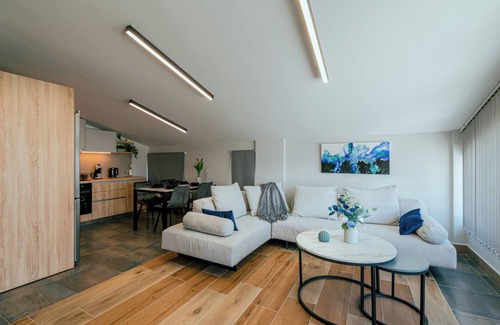 Malevizi Condo | ARTica condo 2 - Bright Loft with terrace, near Ammoudara & Heraklion. Parking
