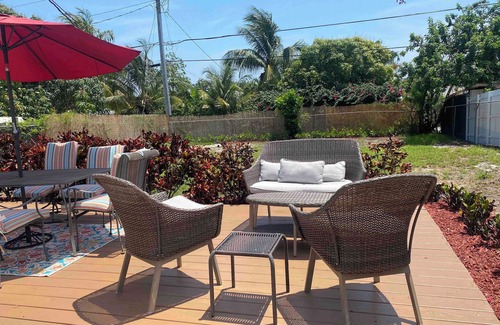 Lake Worth House | Artist Beach Retreat