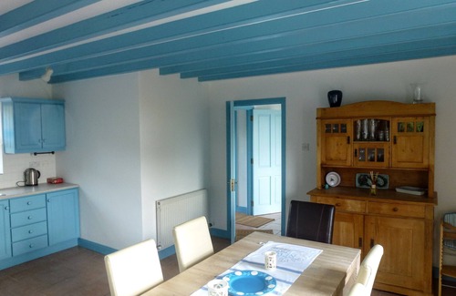 Durrus West House | Artist house with fantastic sea views