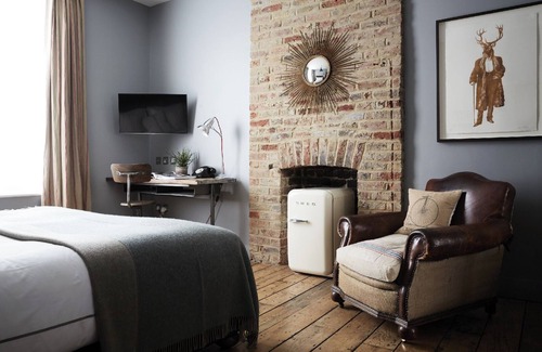 Warwick Hotel | Artist Residence London