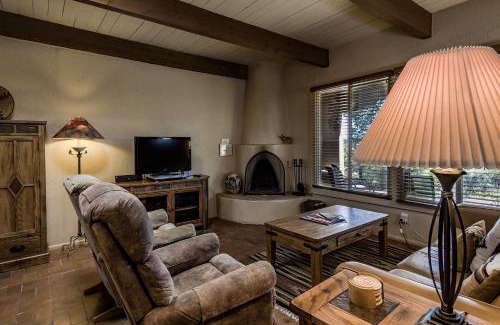 Downtown Santa Fe Apartment | Artist Road #30
