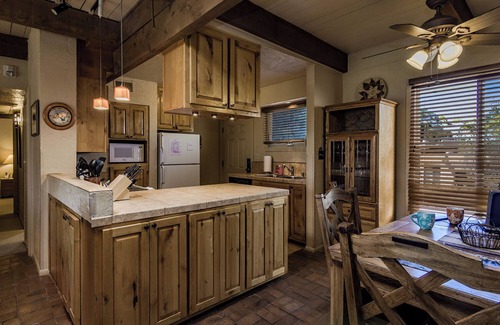 Northeast Santa Fe House | Artist Road