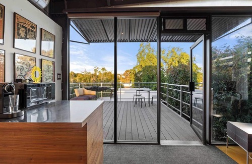 Paradise Valley Village Apartment | Artist’s Loft: Workshop, Sculpture Gardens & Pool