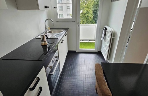 Groenenhoek Apartment | Artist Studio El – Your Cozy Retreat in the Green Corner of Antwerp