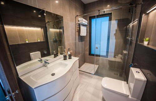 Santa Maria Estate Apartment | Artist Terrace Apartments