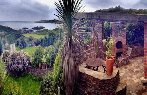 Toormore House | Artist Week Holiday at Atlantic Ocean