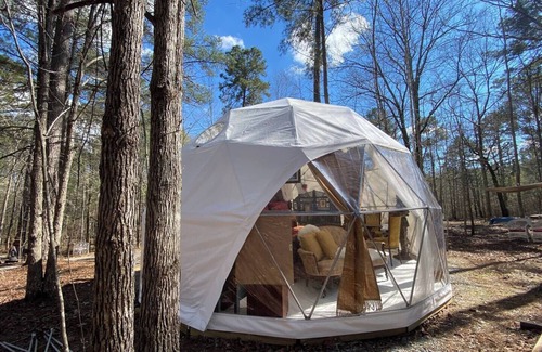 Lake Oconee RV Rental | Artistic retreat dome with piano near Lake Oconee