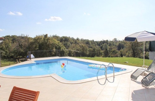 Podgorje House | Arton villa with heated pool in the heart of green Istria