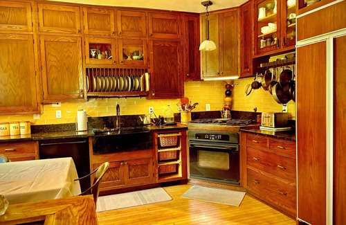 Regent House | Arts and Crafts Near West Home and Garden WiFi, AC