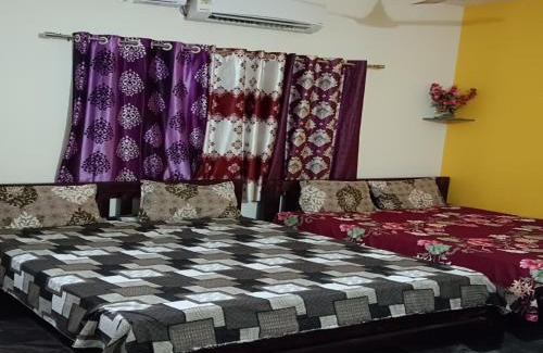 Hireguthi House | Arundekar Home Stay In 3 Minutes Walk Beach AC Room