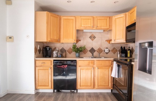 Highlands House | Arvada Escape: Central 4Br - Themed - Fire Pit