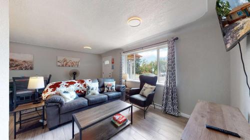 Arvada Plaza Area House | Arvada Private Family Home with Two King Beds