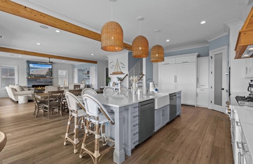 Murrells Inlet House | As Good As It Gets: Luxury Retreat w/Game Room, Steps from Beach!