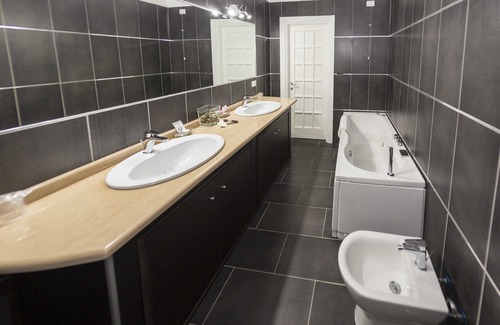 Montano Hotel | Ascot Hotel