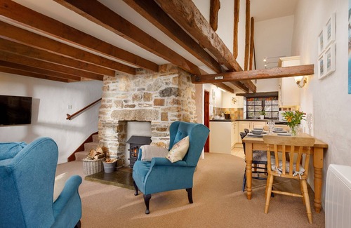 Brazzacott Cottage | ASH COTTAGE, family friendly, character holiday cottage in Warbstow,