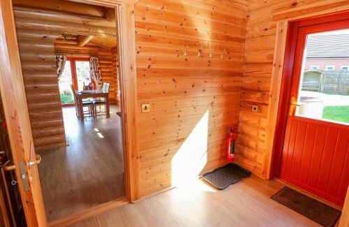 Castle Bytham House | Ash Lodge