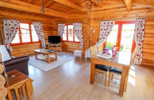 Castle Bytham House | Ash Lodge