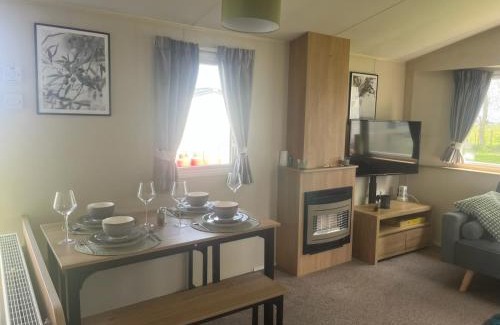 Sheerness House | Ashcroft Coast - 2 Bed - Sleeps 4 - Pets Ok