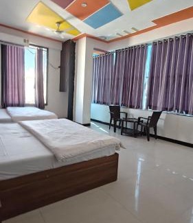 Shri Madhopur Hotel | Ashirwad Hotel And Family Restaurant