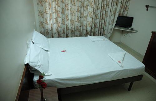 Thiruvananthapuram Hotel | ASHISH TOURIST HOME