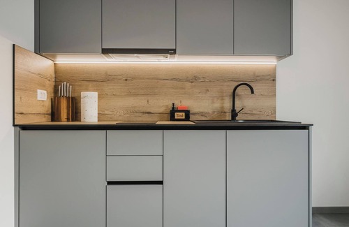 Đuba Apartment | Ashka vacation apartment with sea view