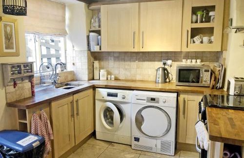 Colsterworth House | Ashley Cottage
