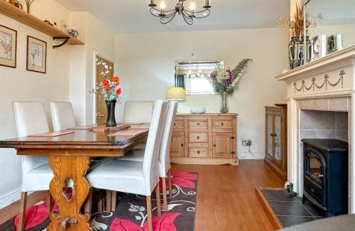 Colsterworth House | Ashley Cottage