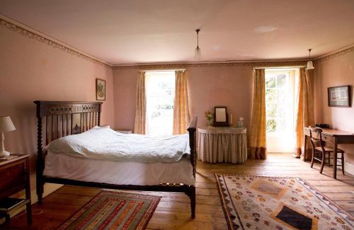 Tiverton House | ASHLEY COURT