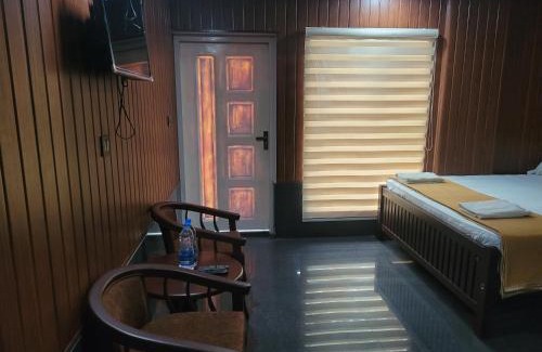 Chottanikkara Hotel | Ashoka Inn Chottanikkara