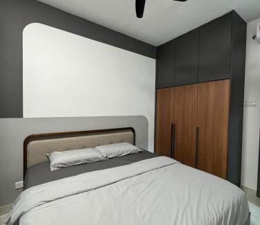 Klang Apartment | Ashwood King