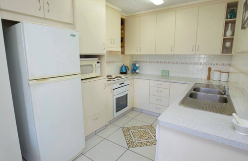 Kings Beach Apartment | Ashwood Unit 7 - Ocean views, 1 min to beach