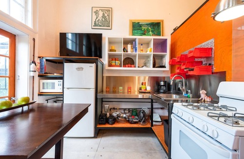 Hudson House | Asian room in the Cemetery Schoolhouse