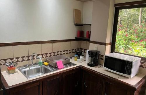 Penjamo Apartment | Asis wildlife sanctuary apartment 30 min from La Fortuna