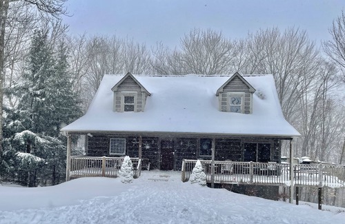 Charter Hills House | Aspen Acres - Less Than 2 Miles to Slopes