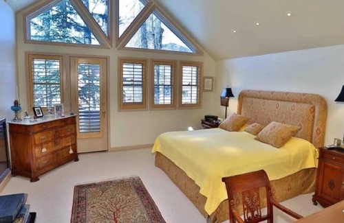 West End Condo | Aspen Core Penthouse Condo - 2br/2ba - Huge Balcony - Quiet Building - LOOK!