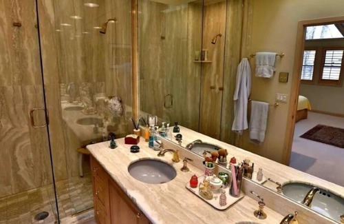 West End Condo | Aspen Core Penthouse Condo - 2br/2ba - Huge Balcony - Quiet Building - LOOK!