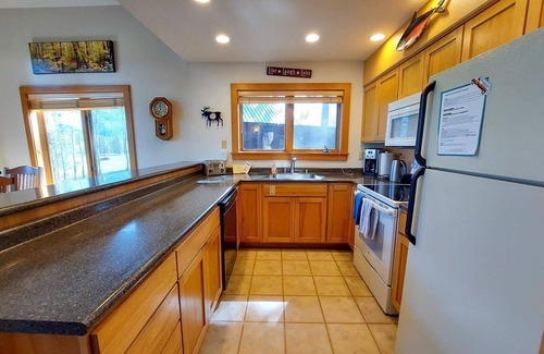 Mazama Cabin | Aspen Lodge at Timberline Meadows, 1st Floor Unit