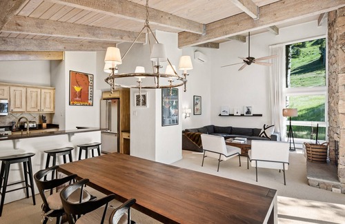 Aspen Condo | Aspen Mountain! Air Conditioning. Incredible Views. Gas FP, Balcony, Garage, Parking, Pool/Hot Tub