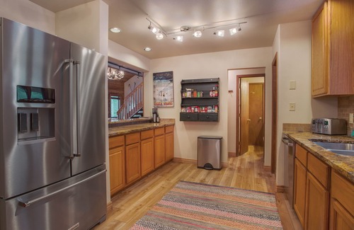 Sunny Slope House | Aspencliffe Home: Perfect Mountain Getaway w/Hot Tub